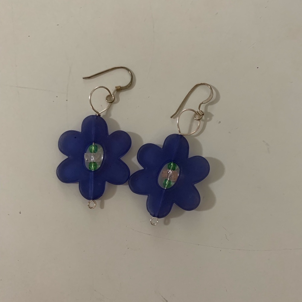 Vintage 1990s Flower Power earrings